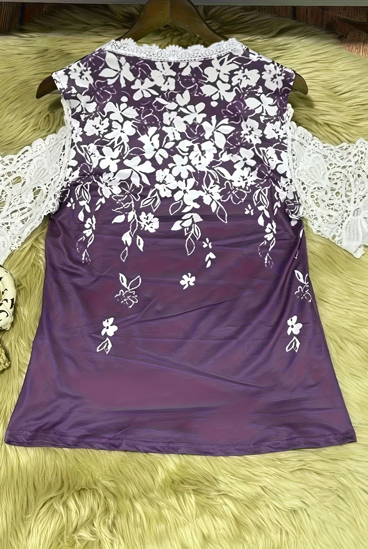 Large size women's fashionable temperament lace patchwork V-neck print off shoulder sleeves lace patchwork top in purple