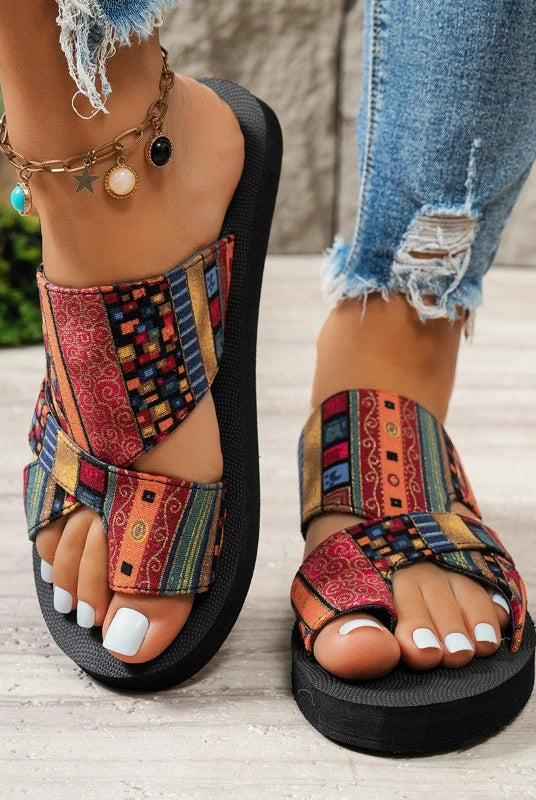 Summer Women Slippers Platform Sandals with colorful ethnic patterns, open toe design, lightweight slip-on beach shoes