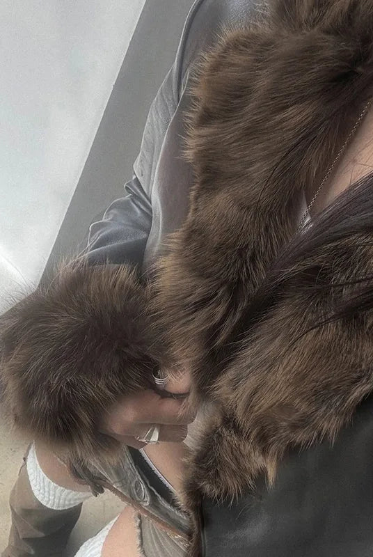 Faux Fur Patchwork PU Leather Jacket Luxurious Furry Collar Warm Long Sleeve Coats Winter Chic V-neck Cardigan Thick Outerwear