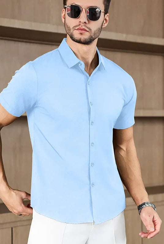 Men's Business Casual Short Sleeve Shirt in light blue, made of lightweight, breathable fabric, no ironing, versatile for summer wear.