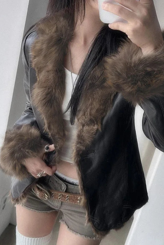 Faux Fur Patchwork PU Leather Jacket Luxurious Furry Collar Warm Long Sleeve Coats Winter Chic V-neck Cardigan