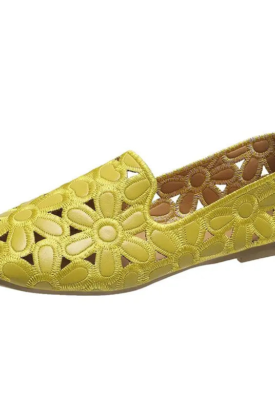 Size 35-42 women's summer embroidery designer slip-on loafers with floral cutout pattern, yellow soft leather, and square