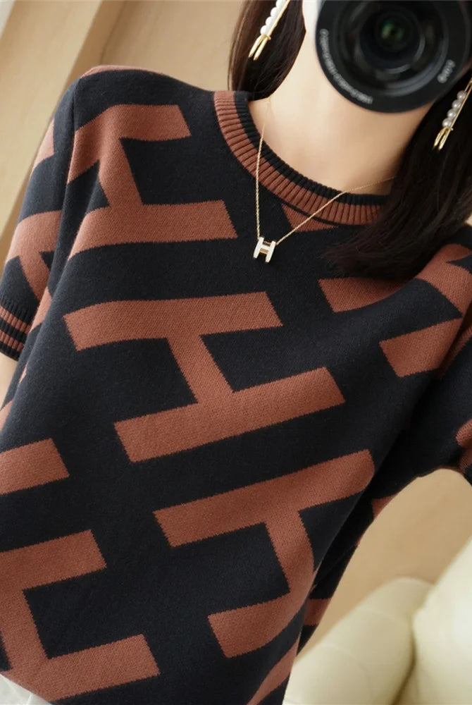 Women's summer knitwear short-sleeved T-shirt with black and brown geometric pattern, made of 100% cotton, slim-fit