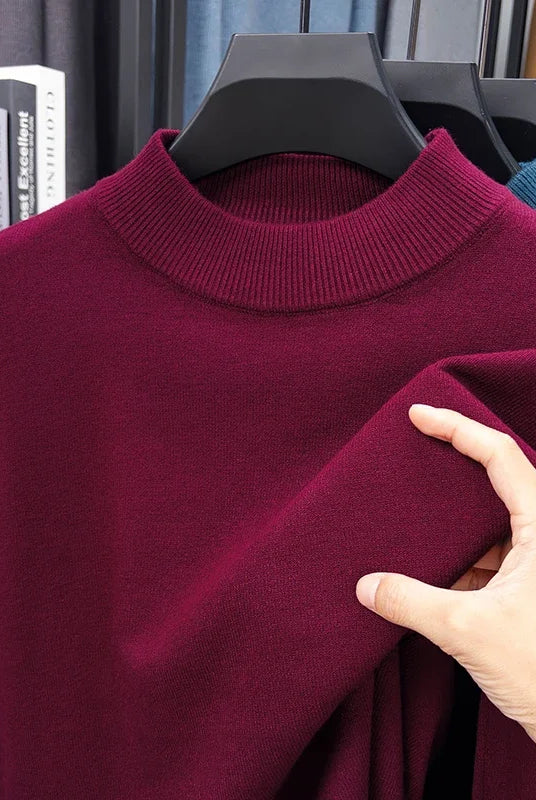 Half turtleneck knitwear sweater in solid burgundy color, casual men's autumn/winter mock neck pullover made of soft fabric.