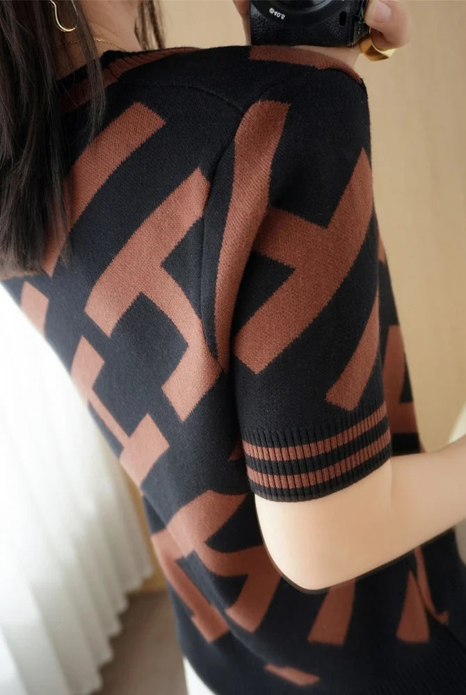 100% cotton women's short-sleeved summer knitwear T-shirt with geometric black and brown pattern, slim fit, all-match
