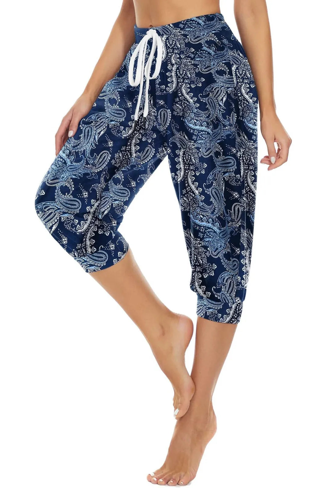 Women's Summer Loose Capri Pants Retro Printed Casual Sports Yoga Jogging Pants with Pockets in navy blue and white print