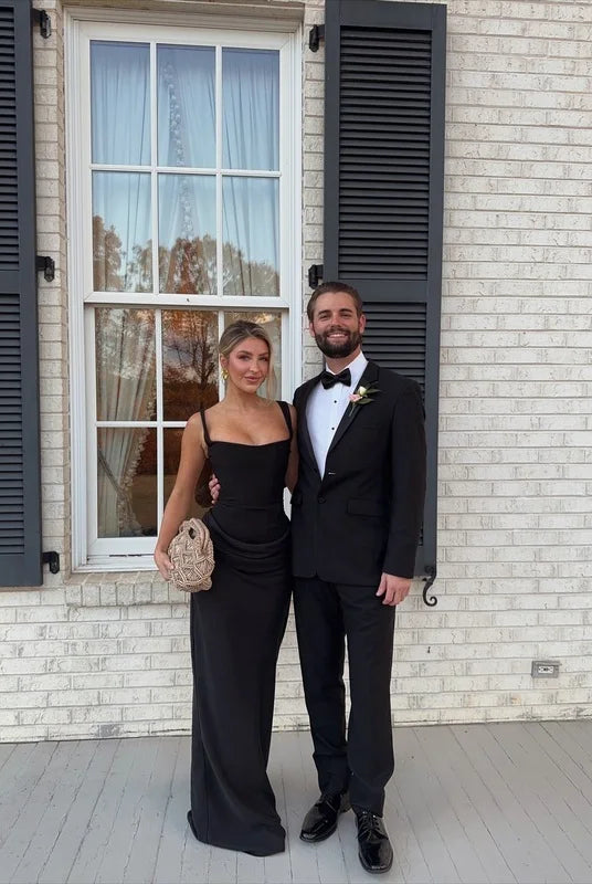 Mingmingxi White Sexy Corset Maxi Dress and Black Evening Dress worn by a woman and a man in tuxedo at a formal event